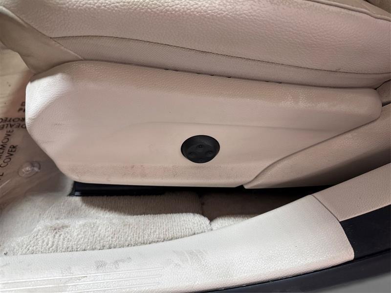 Mercedes-Benz E-Class E300 Luxury 4MATIC Sedan 2019