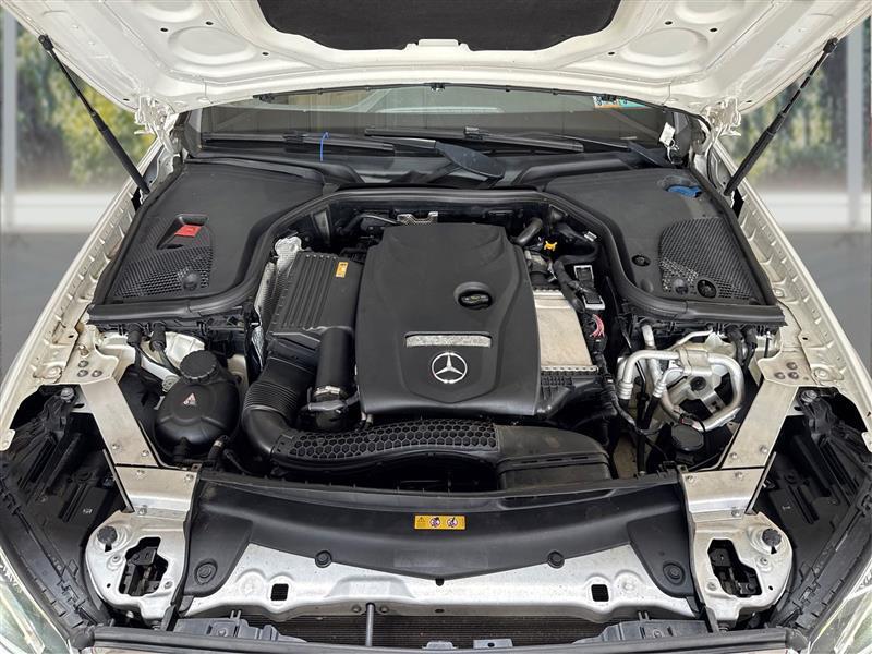 Mercedes-Benz E-Class E300 Luxury 4MATIC Sedan 2019