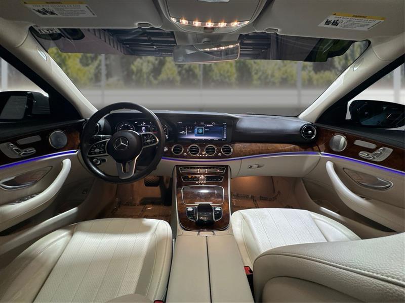 Mercedes-Benz E-Class E300 Luxury 4MATIC Sedan 2019