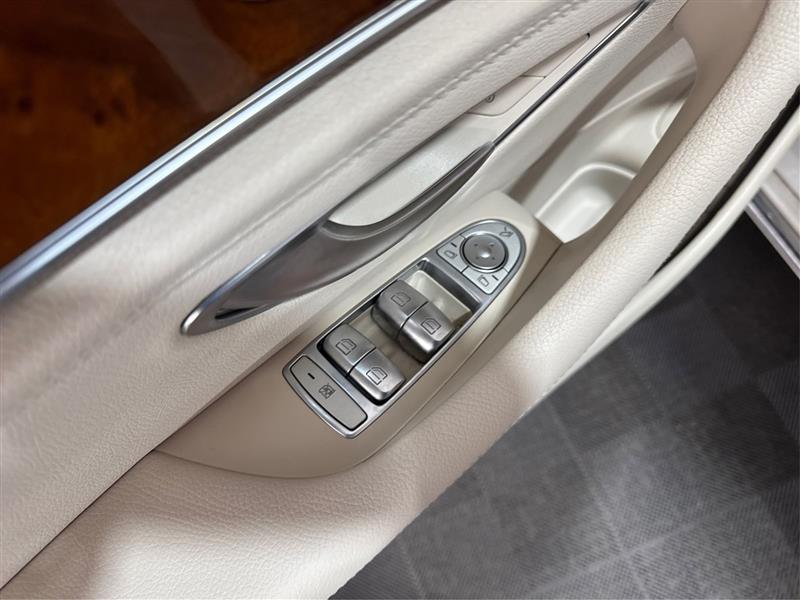 Mercedes-Benz E-Class E300 Luxury 4MATIC Sedan 2019