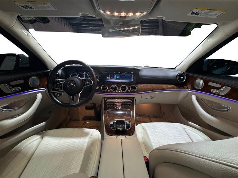 Mercedes-Benz E-Class E300 Luxury 4MATIC Sedan 2019