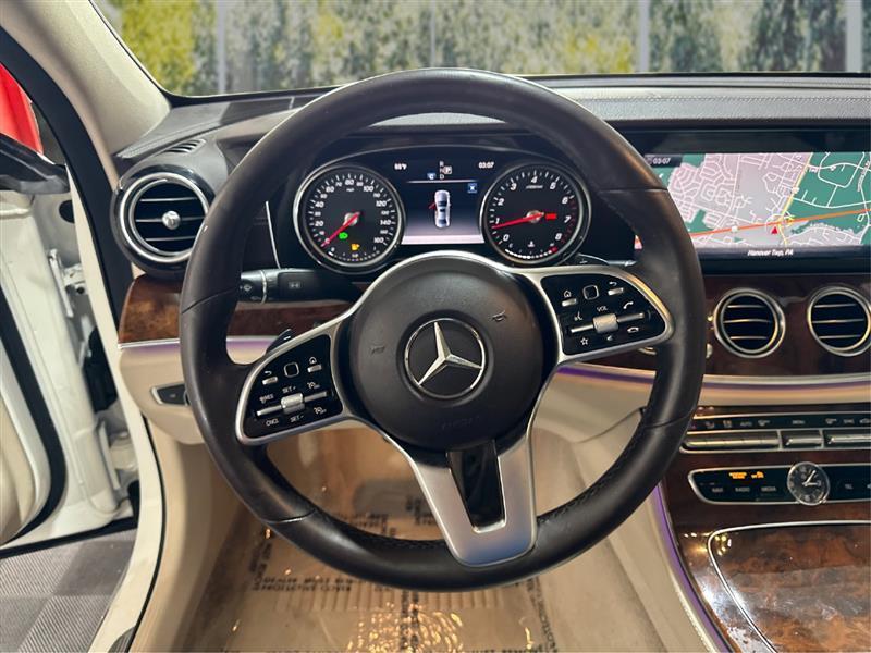 Mercedes-Benz E-Class E300 Luxury 4MATIC Sedan 2019
