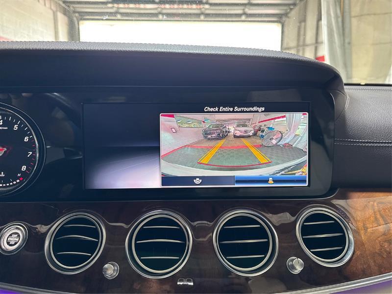 Mercedes-Benz E-Class E300 Luxury 4MATIC Sedan 2019