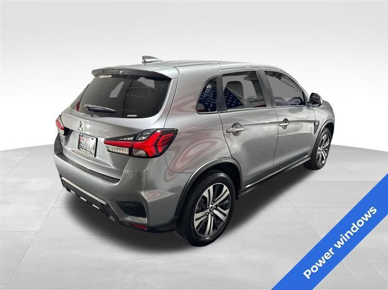 Mitsubishi Outlander Sport 2.0 ES 4WD CVT 2020