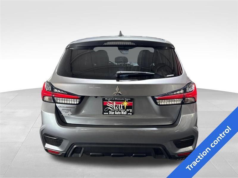 Mitsubishi Outlander Sport 2.0 ES 4WD CVT 2020