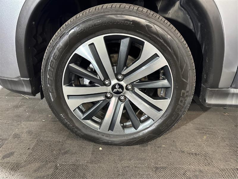 Mitsubishi Outlander Sport 2.0 ES 4WD CVT 2020