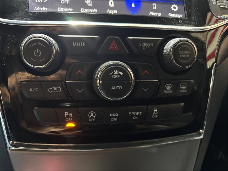 Jeep Grand Cherokee photo 28