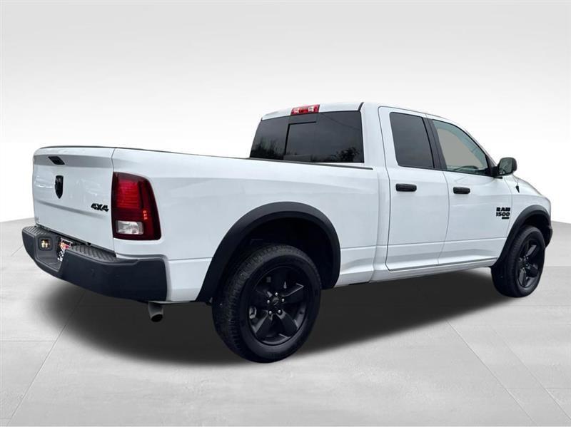 RAM 1500 SLT Quad Cab 4WD 2020