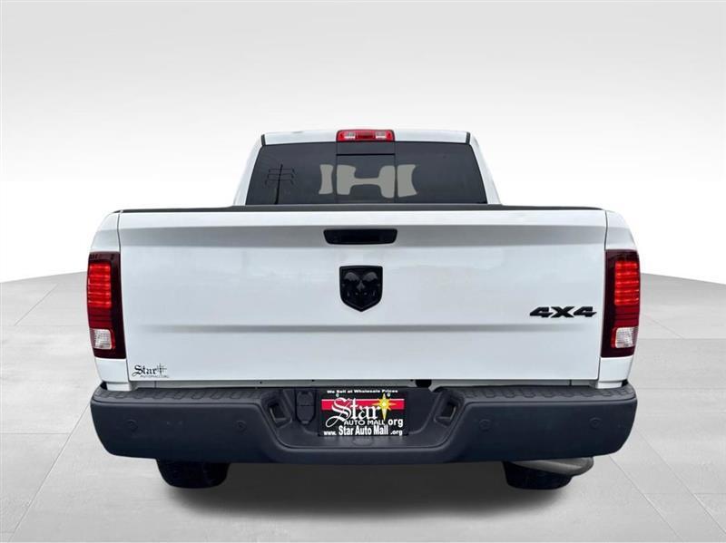 RAM 1500 SLT Quad Cab 4WD 2020