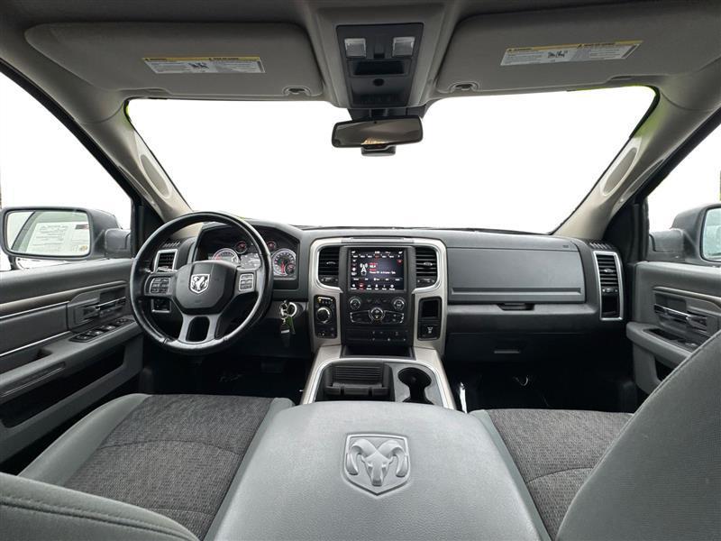 RAM 1500 SLT Quad Cab 4WD 2020