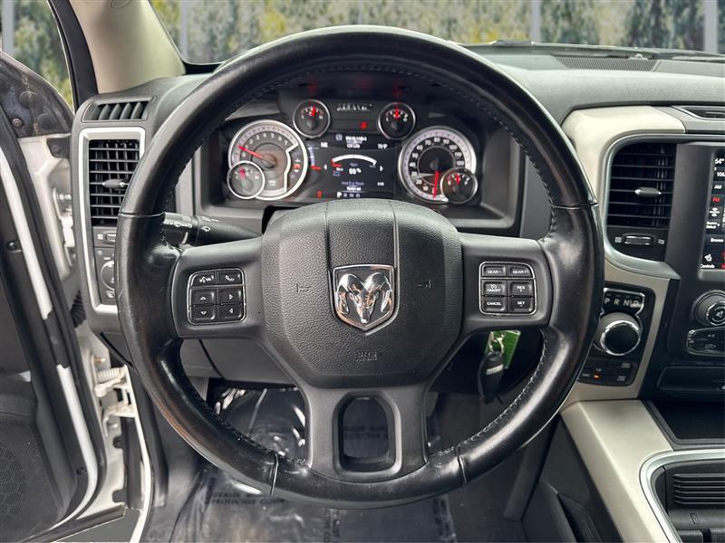RAM 1500 SLT Quad Cab 4WD 2020