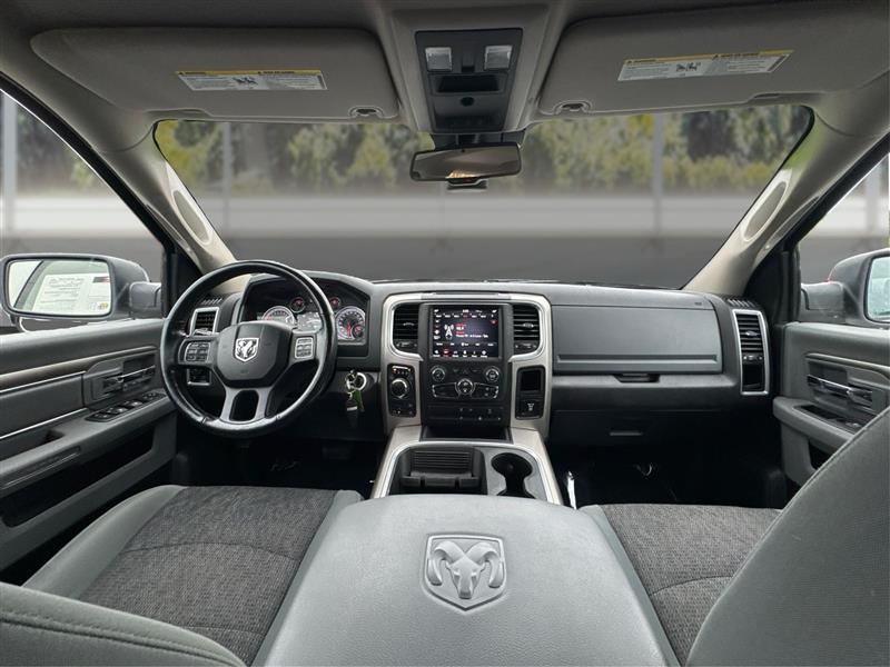 RAM 1500 SLT Quad Cab 4WD 2020