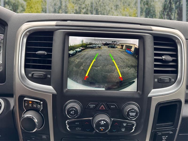 RAM 1500 SLT Quad Cab 4WD 2020