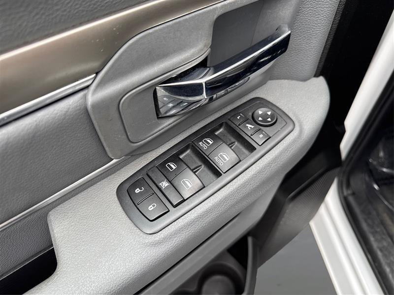 RAM 1500 SLT Quad Cab 4WD 2020