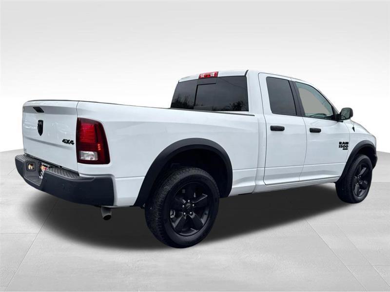 RAM 1500 SLT Quad Cab 4WD 2020