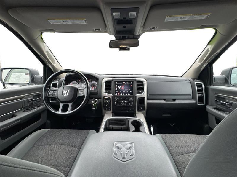 RAM 1500 SLT Quad Cab 4WD 2020