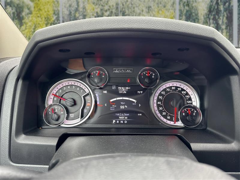 RAM 1500 SLT Quad Cab 4WD 2020