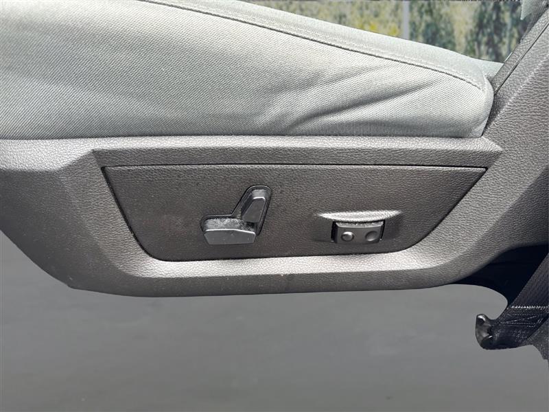 RAM 1500 SLT Quad Cab 4WD 2020