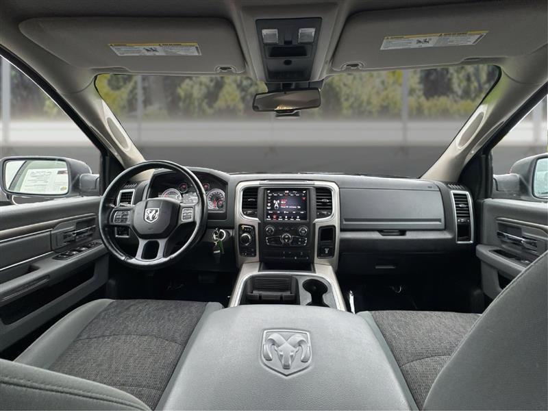 RAM 1500 SLT Quad Cab 4WD 2020