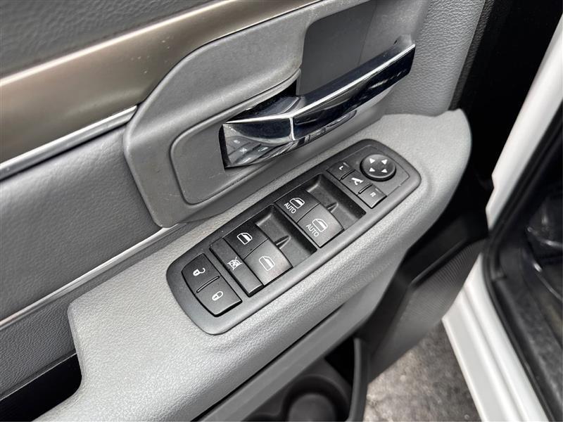 RAM 1500 SLT Quad Cab 4WD 2020