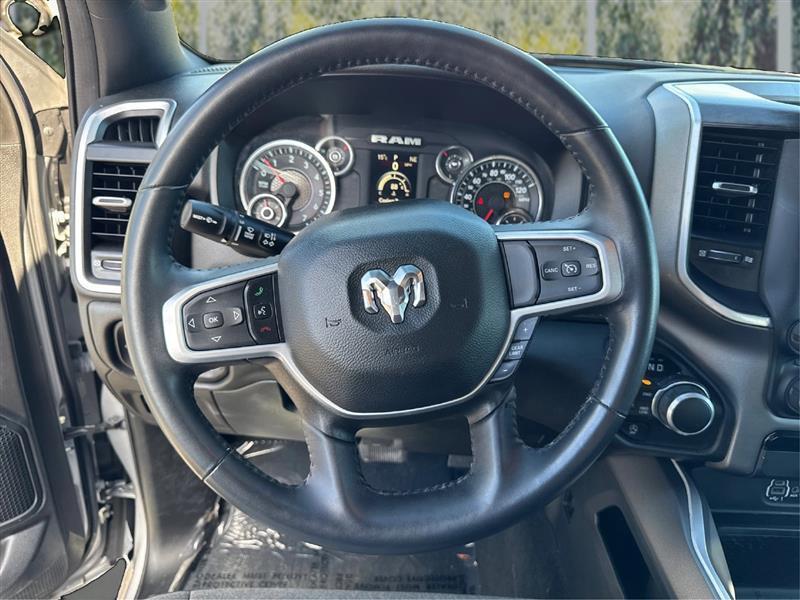 RAM 1500 Big Horn Crew Cab SWB 4WD 2023