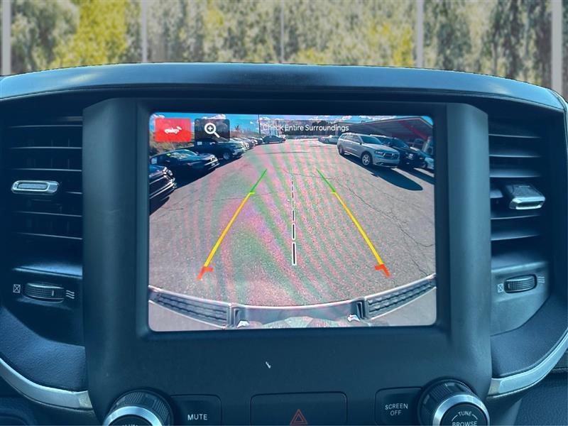 RAM 1500 Big Horn Crew Cab SWB 4WD 2023