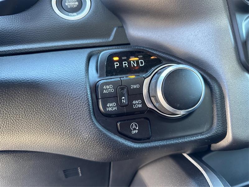 RAM 1500 Big Horn Crew Cab SWB 4WD 2023
