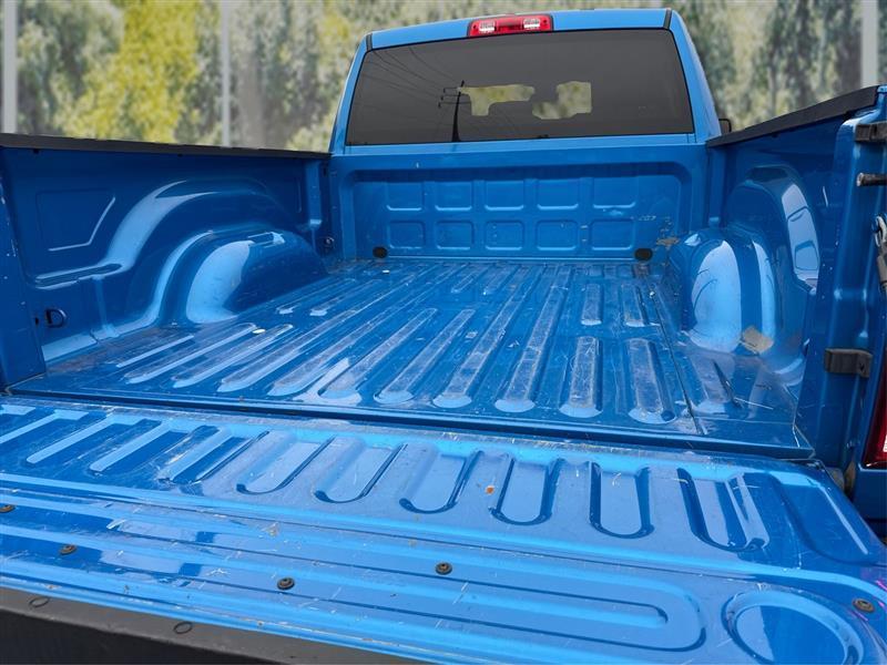 RAM 1500 SLT Quad Cab 4WD 2024