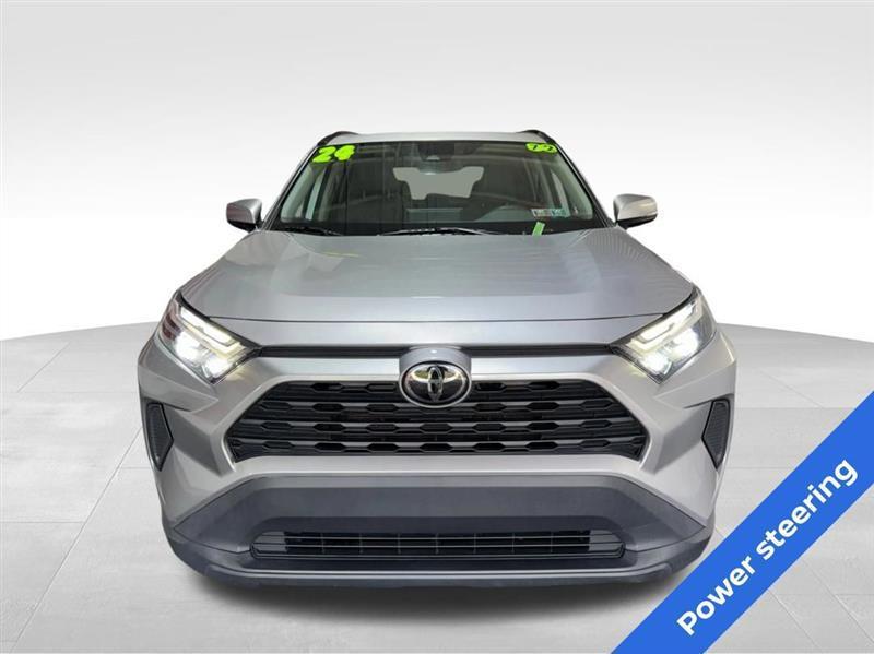 Toyota RAV4 XLE 2024