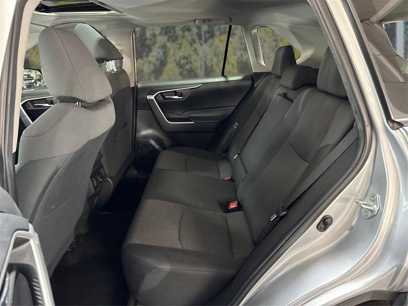 Toyota RAV4 XLE 2024