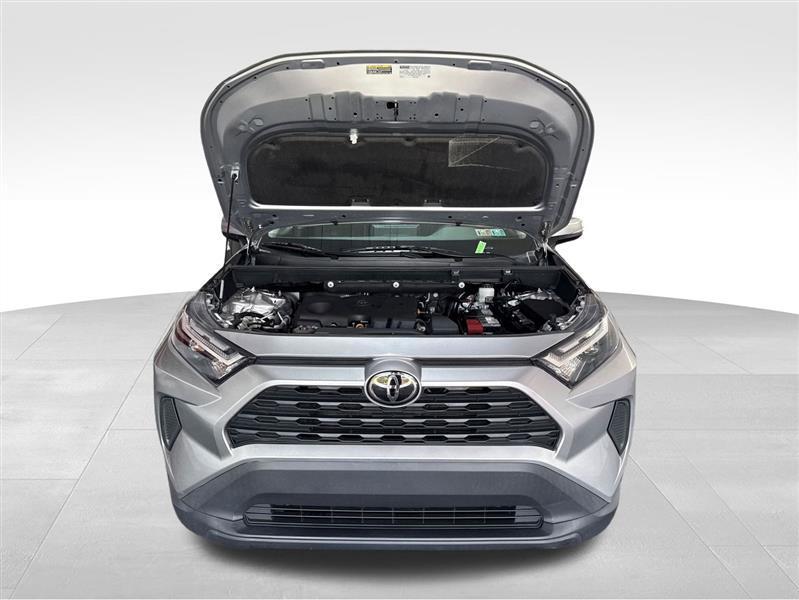 Toyota RAV4 XLE 2024