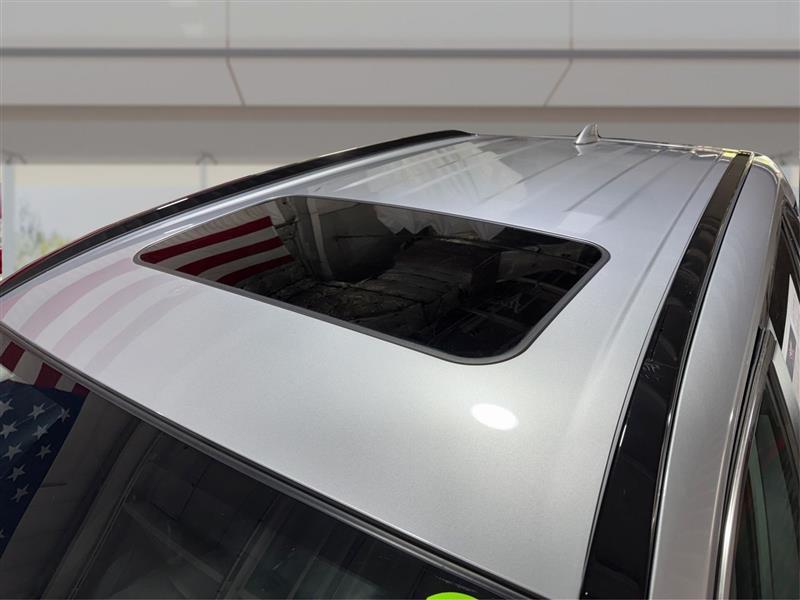 Toyota RAV4 XLE 2024