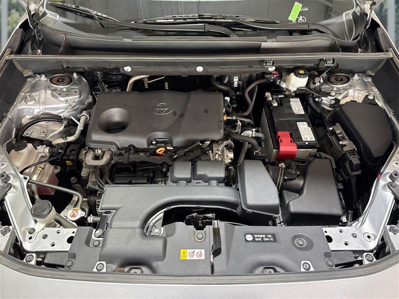 Toyota RAV4 XLE 2024