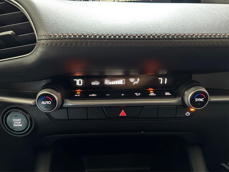 Mazda MAZDA3 Select 2024