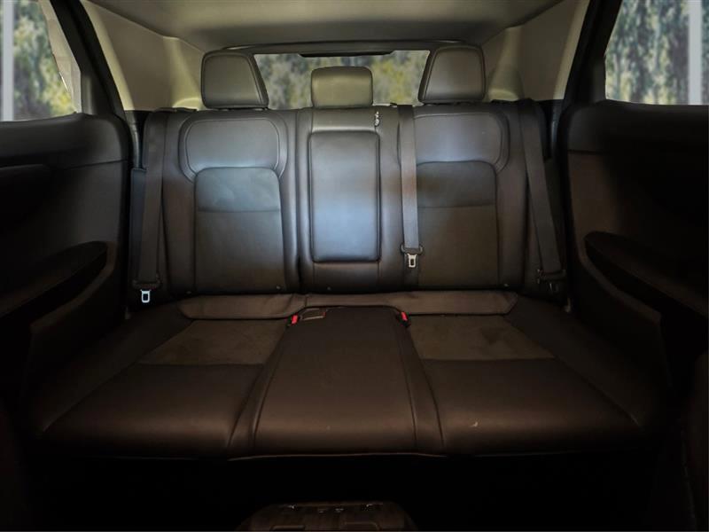 Nissan Ariya photo 15