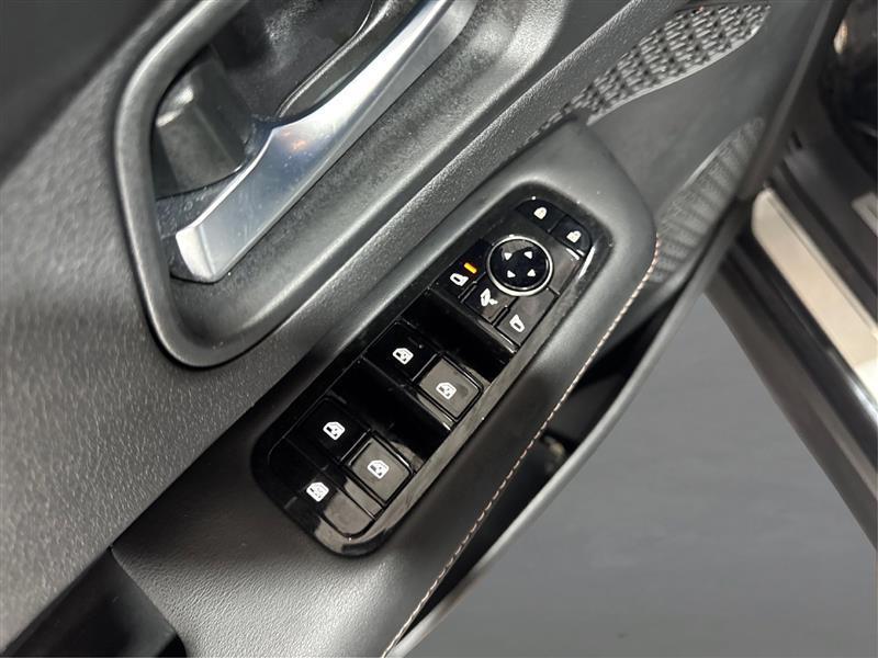 Nissan Ariya photo 31