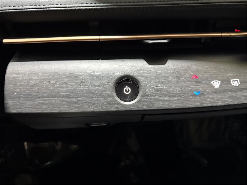 Nissan Ariya photo 35