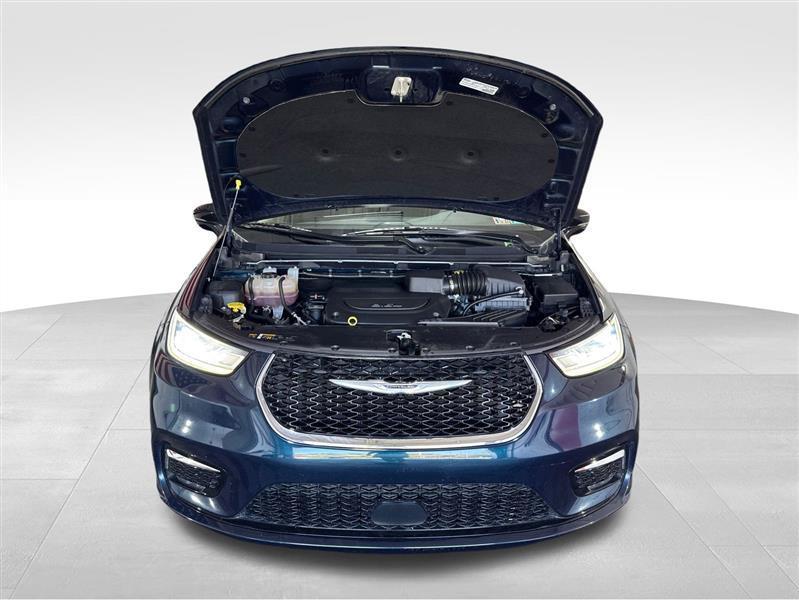 Chrysler Pacifica Touring L 2024