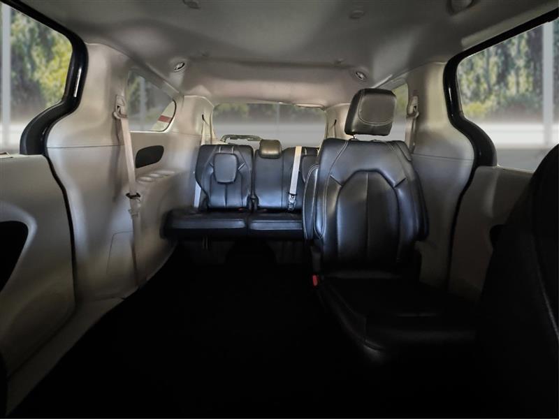 Chrysler Pacifica Touring L 2024