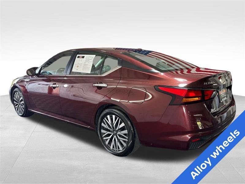 Nissan Altima 2.5 SV 2024