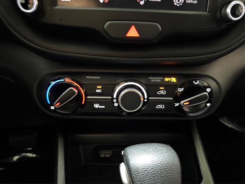 Kia Soul LX CVT 2024