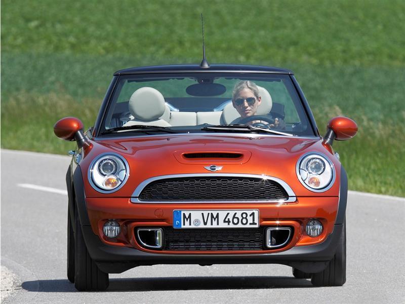MINI Cooper S Convertible 2013