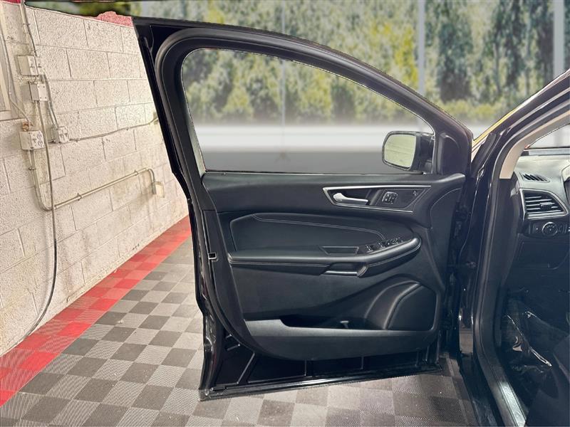 Ford Edge Titanium AWD 2022