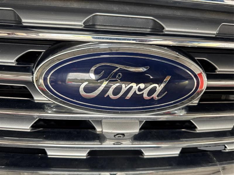 Ford Edge Titanium AWD 2022