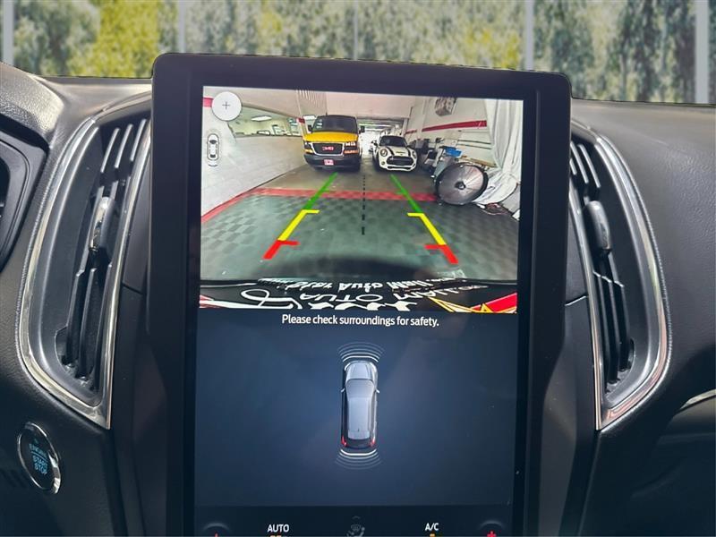 Ford Edge Titanium AWD 2022