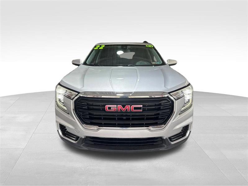 GMC Terrain photo 2