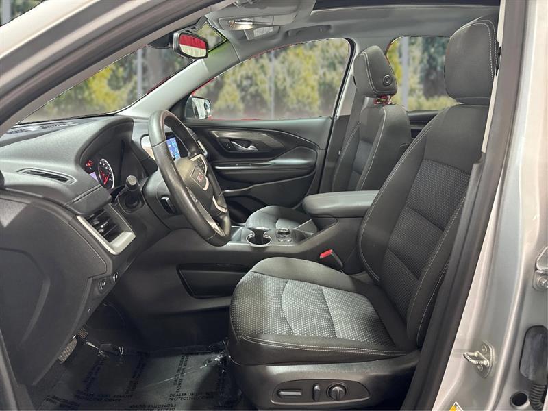GMC Terrain photo 9