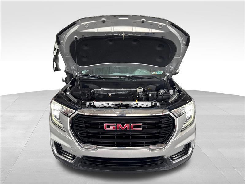 GMC Terrain photo 11