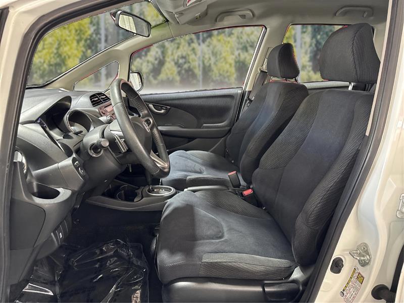 Honda Fit Sport 5-Speed AT 2013