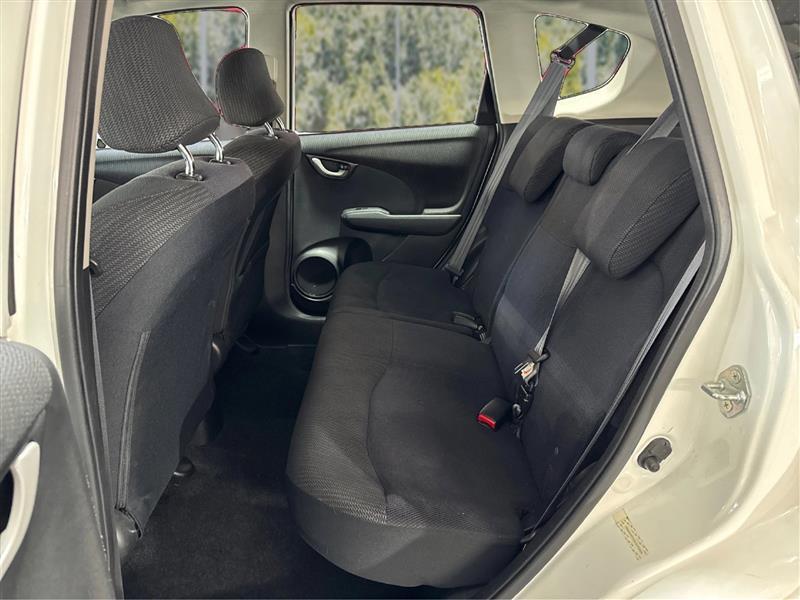 Honda Fit Sport 5-Speed AT 2013